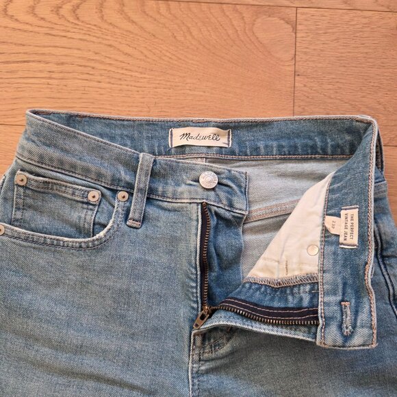 Madewell Petite Perfect Vintage Jean - Size 23P, Medium Wash - Picture 4 of 5